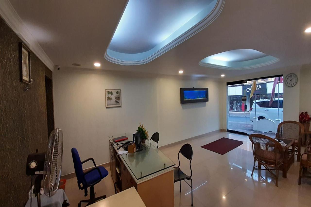 Madaparambil Residency Alwaye Экстерьер фото