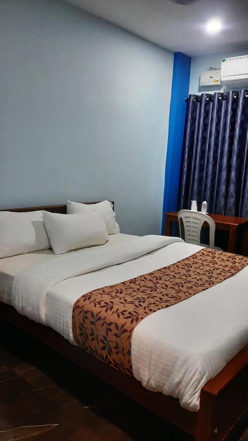 Madaparambil Residency Alwaye Экстерьер фото