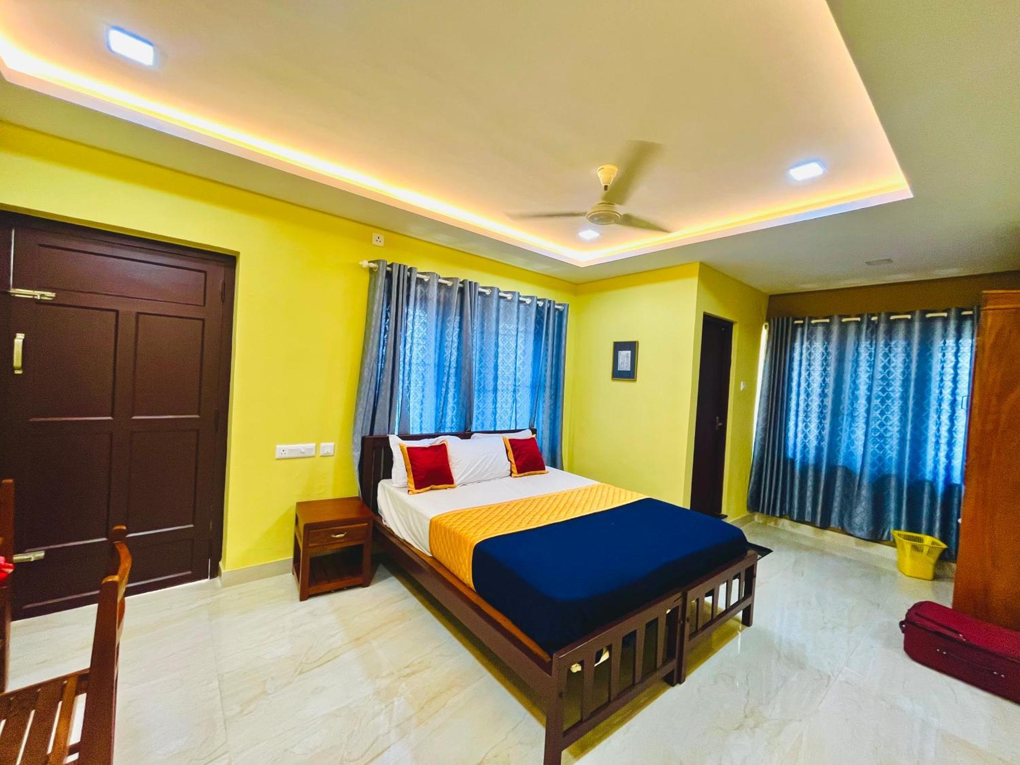 Madaparambil Residency Alwaye Экстерьер фото